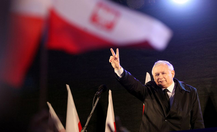 Polacy to euroentuzjaści. Kto nas wrabia w polexit?