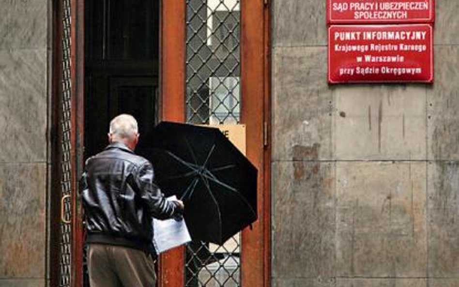 O obniżeniu odszkodowania za wyrządzoną szkodę może zadecydować sąd pracy, jeśli naprawienie nastąpi