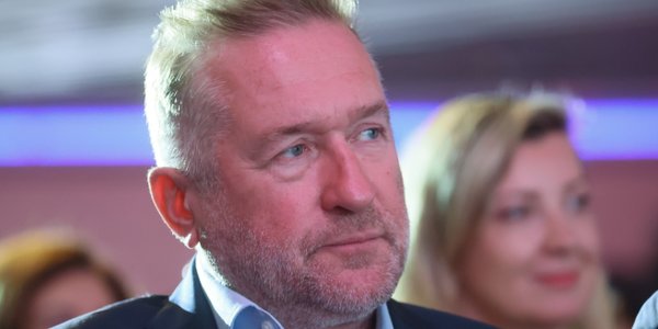 Zamiast polityka, mistrz Dakaru i biznesmen. To on ma powalc