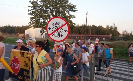 Protest na podwarszawskich drogach przeciwko budowie linii wysokiego napięcia