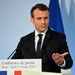 Czy Emmanuel Macron to kupi