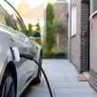 Nowa ustawa ma przyspieszyć rozwój infrastruktury ładowania elektryków w blokach wielorodzinnych