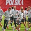 Piłkarze reprezentacji Polski podczas treningu kadry w Warszawie, 23 bm. Polacy przygotowują się do 