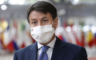 Włochy: Premier grozi siłowniom i basenom zamknięciem