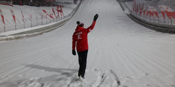 Puchar Świata w Zakopanem. Smutne pożegnanie Kamila Stocha, wygrał Anże Lanisek