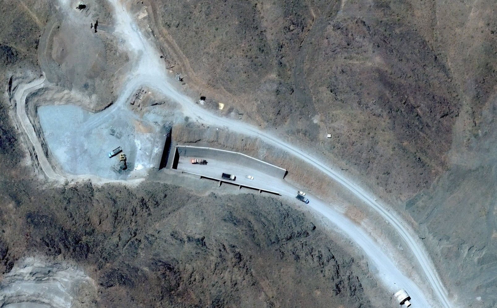 USA stawiają Iranowi ultimatum. Zapowiada zniszczenie obiektu nuklearnego Pickaxe