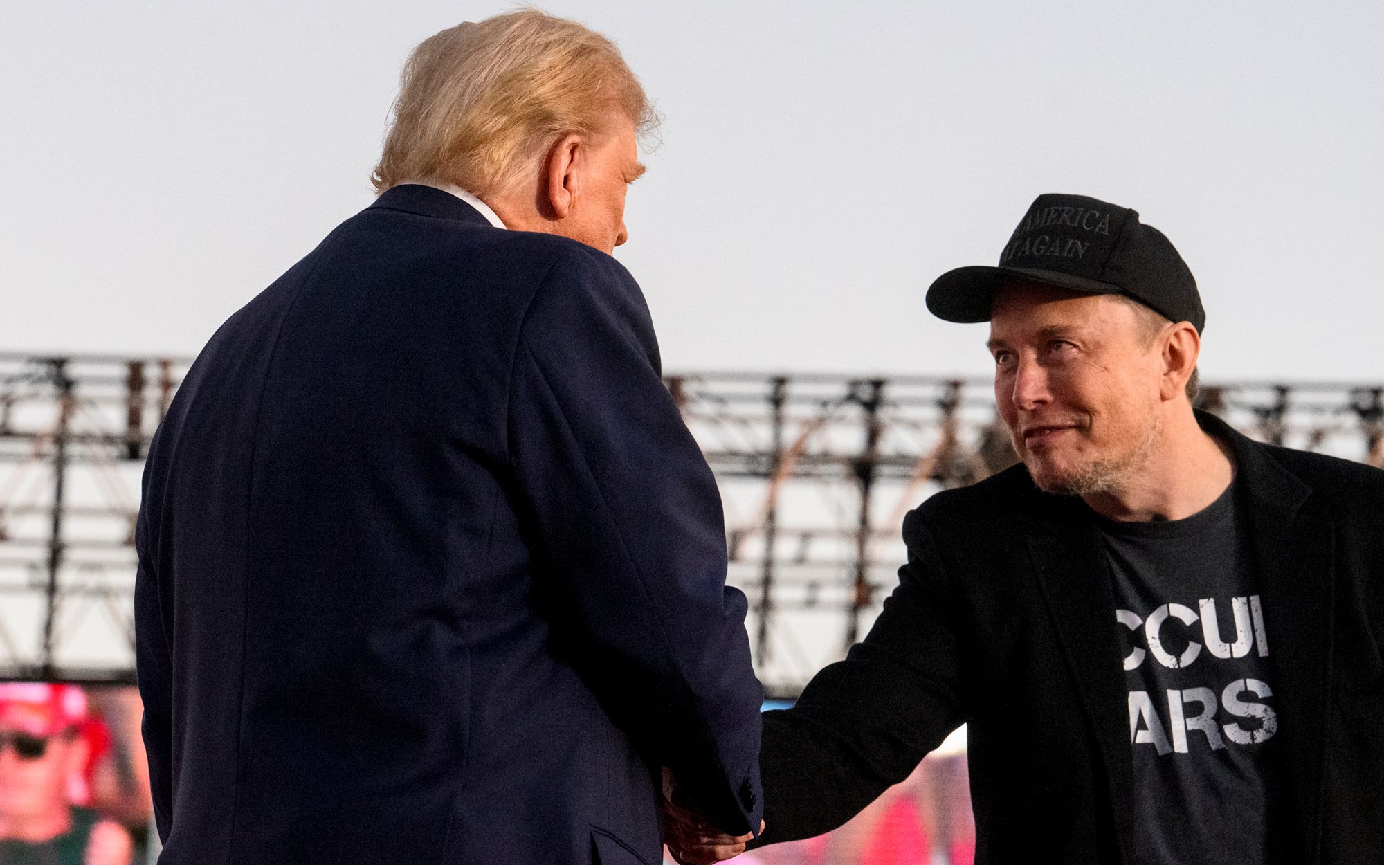 „Złota kopuła” Trumpa ma ochronić Amerykę. Zbuduje ją najbogatszy człowiek świata?