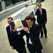 Czerwiec 2011. Pogrzeb euro w Brukseli – Nigel Farage i członkowie jego Partii Niepodległości Zjedno