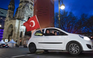 Radość Turków w Berlinie z wyników referendum była wielka jak w całych Niemczech.