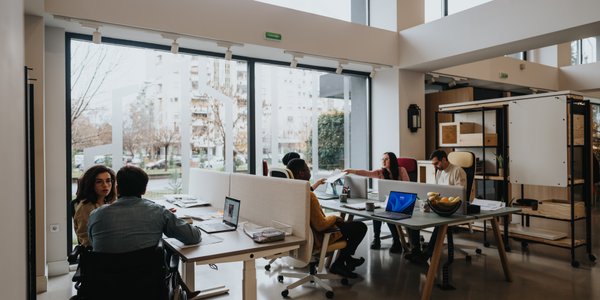 Elastyczne zatrudnienie nie zastąpi prawa pracy — eksperci o zagrożeniach nowych modeli