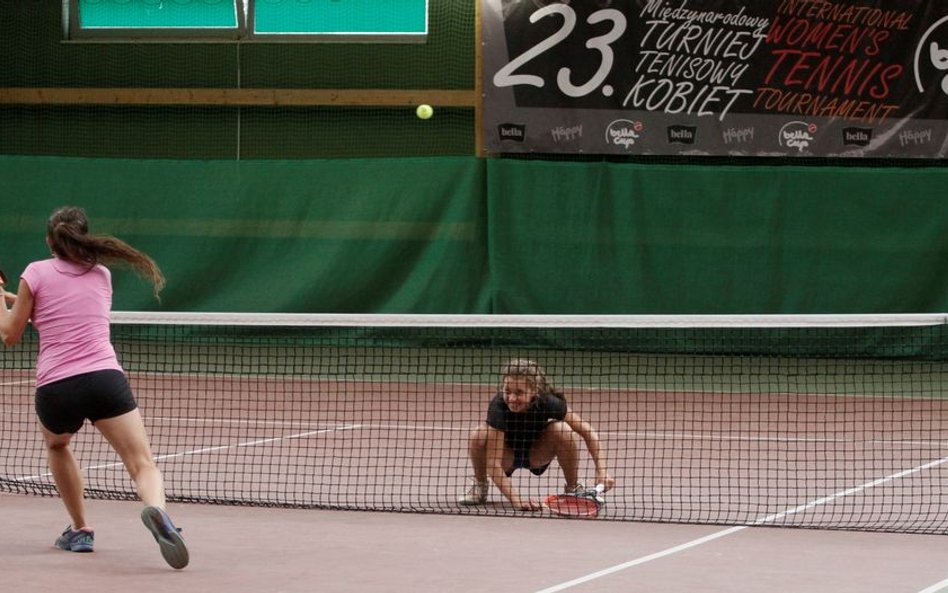 Bella Cup: Na dworze i w hali