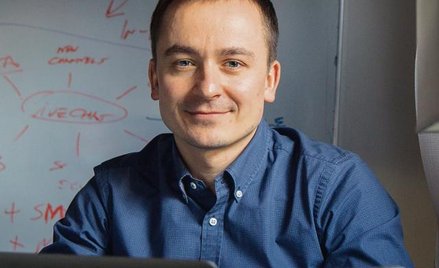 Prezesem i akcjonariuszem LiveChatu jest Mariusz Ciepły.