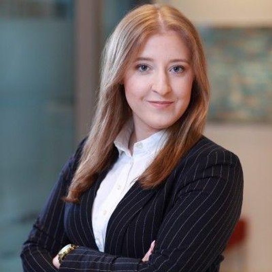 Justyna Świnka, aplikantka radcowska w Squire Patton Boggs