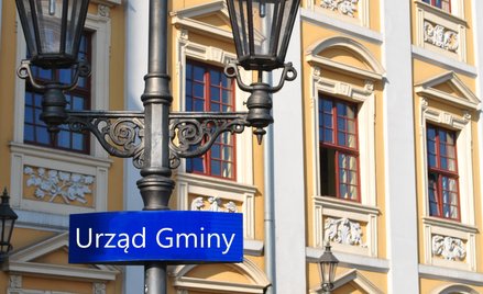 Koronawirus znów zamyka urzędy dla petentów