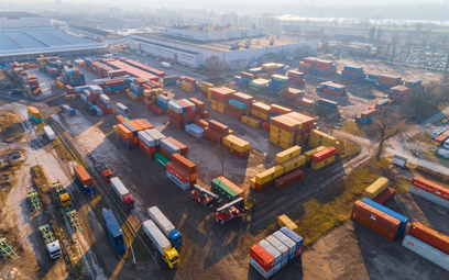 Brak kontenerów zagrozi przewozom intermodalnym z Chin