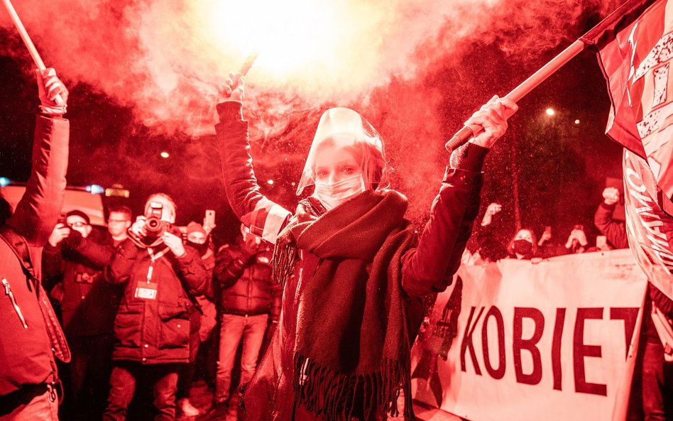 Strajk Kobiet zapowiedział na piątek masowe protesty