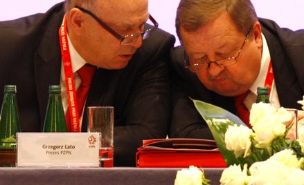 Politycy komentują sytuację w PZPN