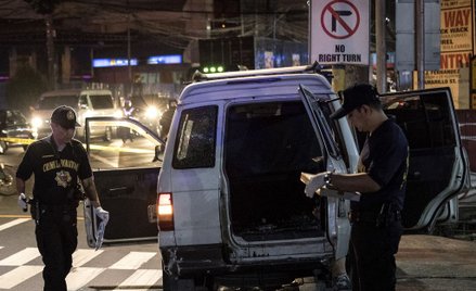 10 policjantów strzelało do ofiary przestępstwa. "Pomyłka"