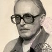 Juliusz Wilczur-Garztecki (1920–2017) – pisarz, tłumacz, publicysta, fotograf, oficer AK. Po wojnie:
