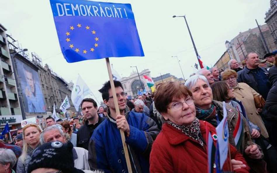 Opozycyjna demonstracja w centrum Budapesztu