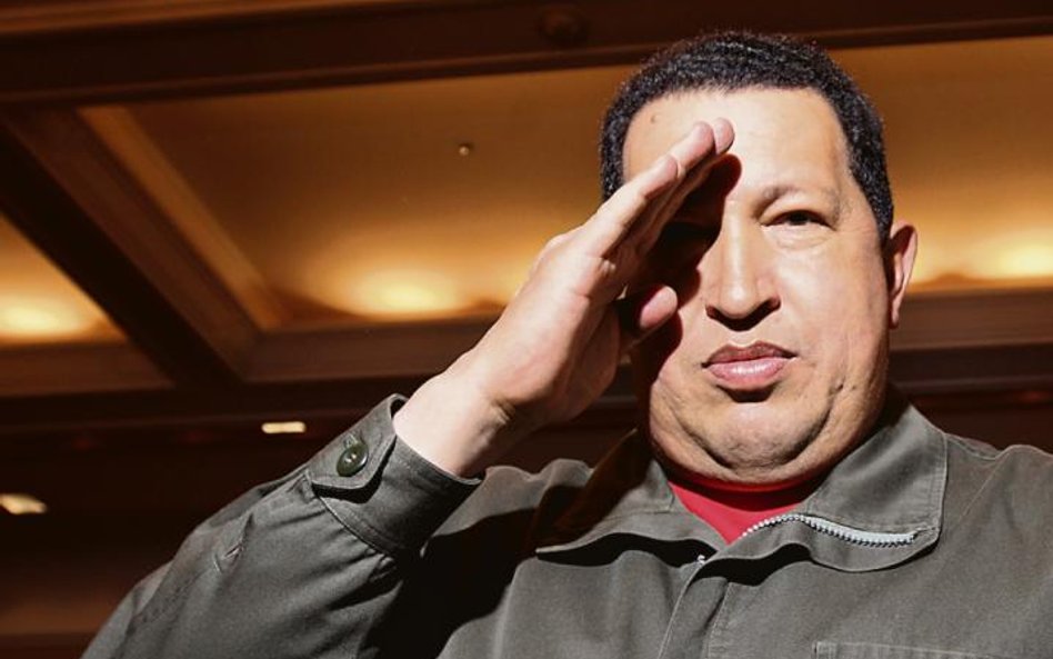 Wenezuelski prezydent Hugo Chavez choruje na raka, który według części ekspertów może być już w stad