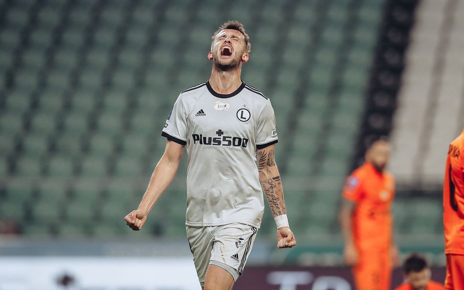 Dzięki dwóm trafieniom Tomáša Pekharta Legia wygrała 2:1 z Zagłębiem Lubin a Czech jest liderem klas
