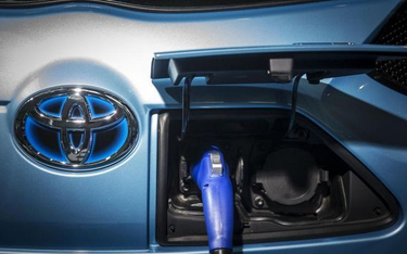 Toyota: tańsze silniki elektryczne