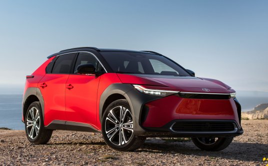 Elektryczna Toyota bZ4X