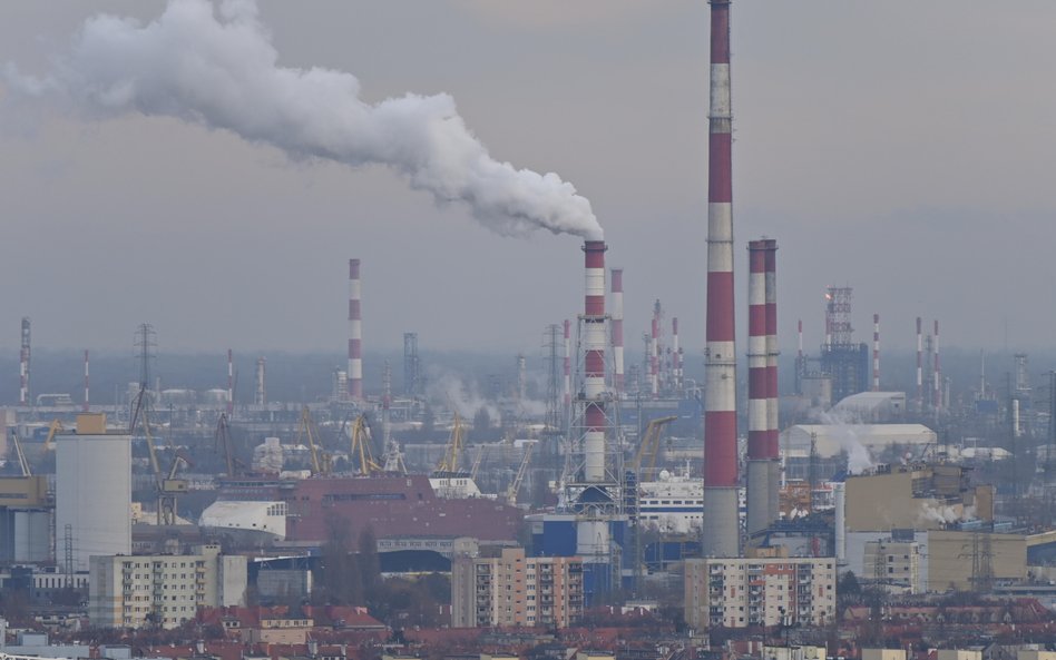 Sektor finansowy w ciągu roku obniżył emisje operacyjne. Ale stanowią one zaledwie promil jego rzecz
