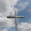 W Boże Narodzenie ścięli krzyże. Ksiądz mówi o satanistach