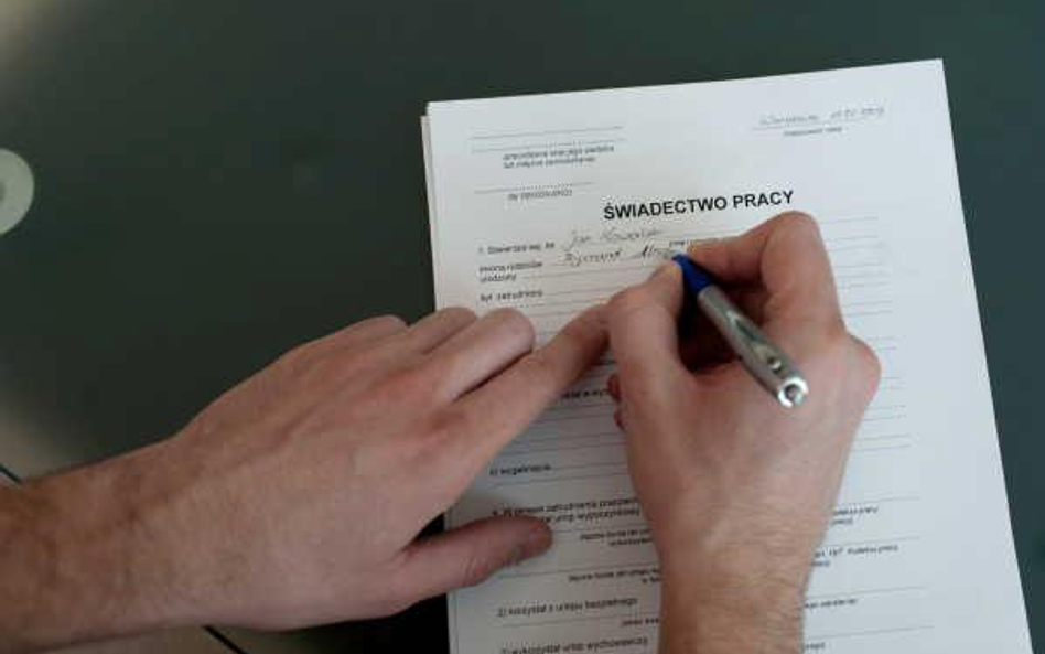 Świadectwo pracy trzeba właściwie doręczyć