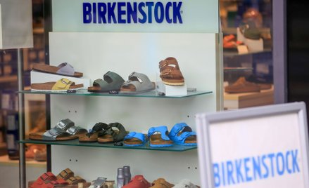 Słaby debiut klapków Birkenstock w Nowym Jorku