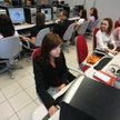 Studenci podczas zajęć m.in. z psychologii Internetu, poznają techniki i metody badań społecznych w 