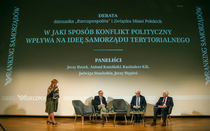 Debata „Rzeczpospolitej”: W jaki sposób konflikt polityczny wpływa na ideę samorządu terytorialnego?
