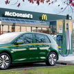 McDonald's przygotowuje sieć ładowania dla aut elektrycznych