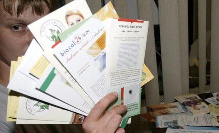 Nieodpłatne przekazanie ulotek i folderów reklamowych nie podlega VAT