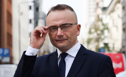 Kandydat na prezydenta Marek Woch: Polska powinna mieć broń jądrową