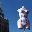 Dzielenie ludzi ze względu na płeć (wtedy, kiedy różnica płci nie jest istotą sytuacji) odczuwam jak