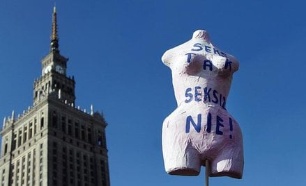 Dzielenie ludzi ze względu na płeć (wtedy, kiedy różnica płci nie jest istotą sytuacji) odczuwam jak
