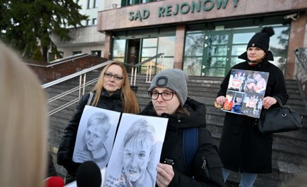 Przyrodnia siostra Kamilka, Magdalena Mazurek i działaczka społeczna Małgorzata Malczyk-Dziedzic prz