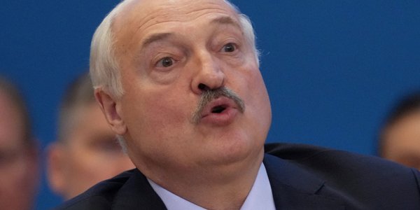 Lukashenko met Zelensky's envoys and discussed the war