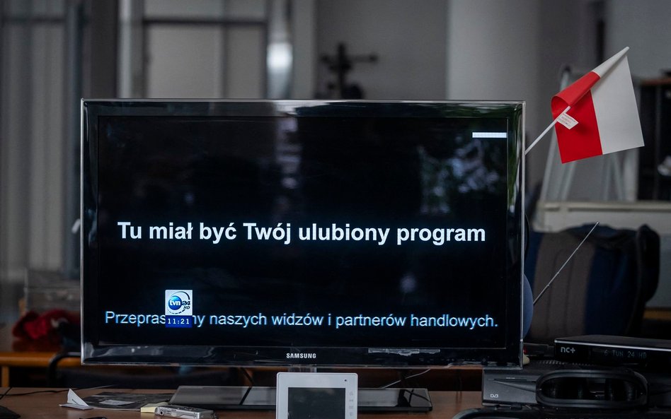 Protest mediów: Polsat i TVN przed Telewizją Republika