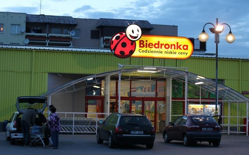 Biedronka zatrudni w weekend tłumy