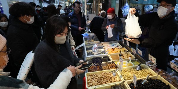 Liczba Japończyków w Japonii spada szybciej, niż prognozowano