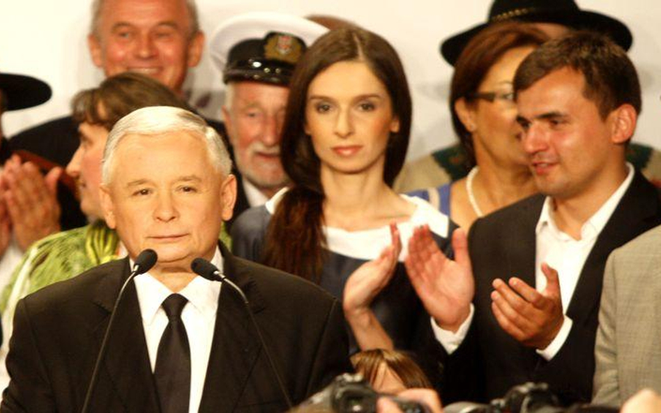 Jarosław Kaczyński, jego bratanica Marta i jej mąż Marcin Dubieniecki