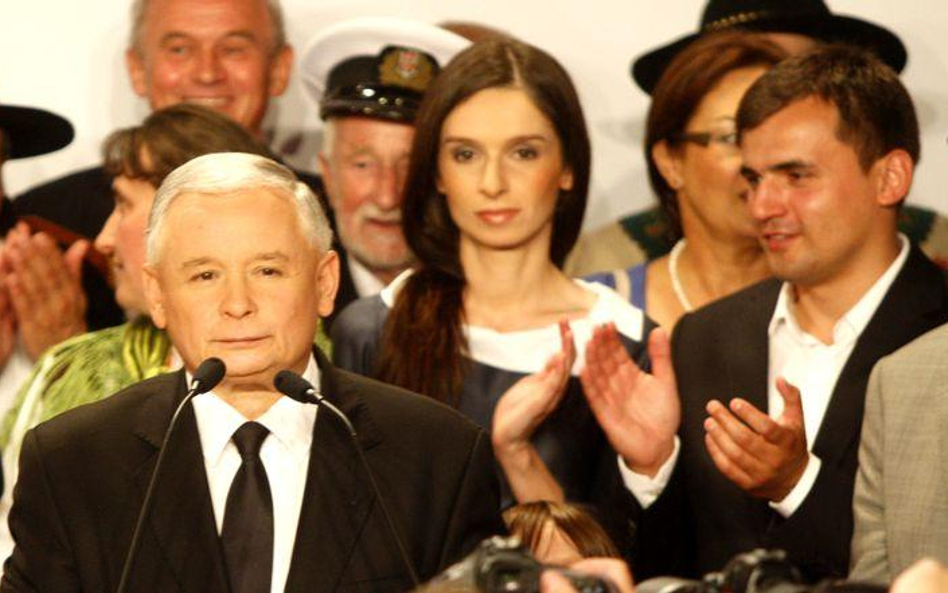 Jarosław Kaczyński, jego bratanica Marta i jej mąż Marcin Dubieniecki