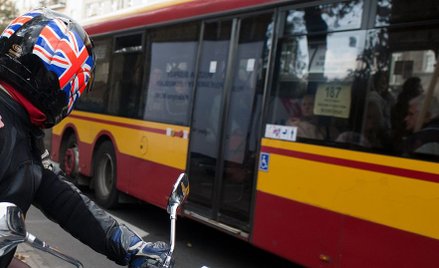 Rafał Trzaskowski zdecydował: Warszawa wpuszcza motocykle na buspasy