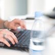 Handel przez internet: na co zwracać uwagę kupując w sieci