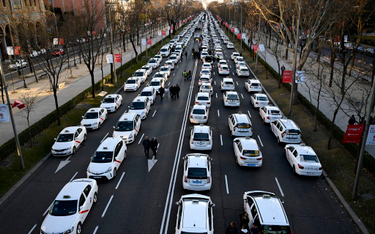 Taksówki blokują główną arterię Madrytu
