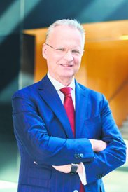 Adam Góral prezes Asseco Poland Kluczowa postać w polskiej branży IT. Twórca Asseco Poland, najwięks